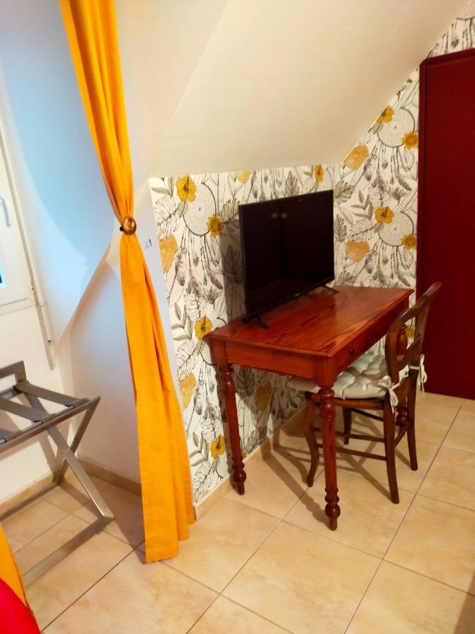 Petit Chatelet Bis Hirel Bagian luar foto