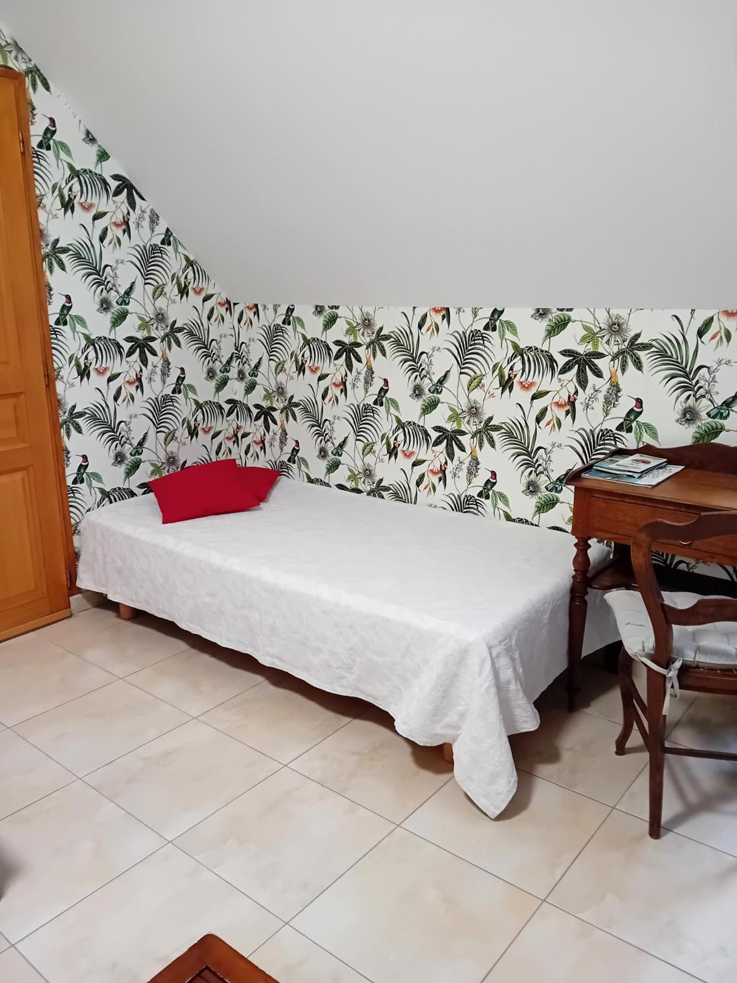 Petit Chatelet Bis Hirel Bagian luar foto