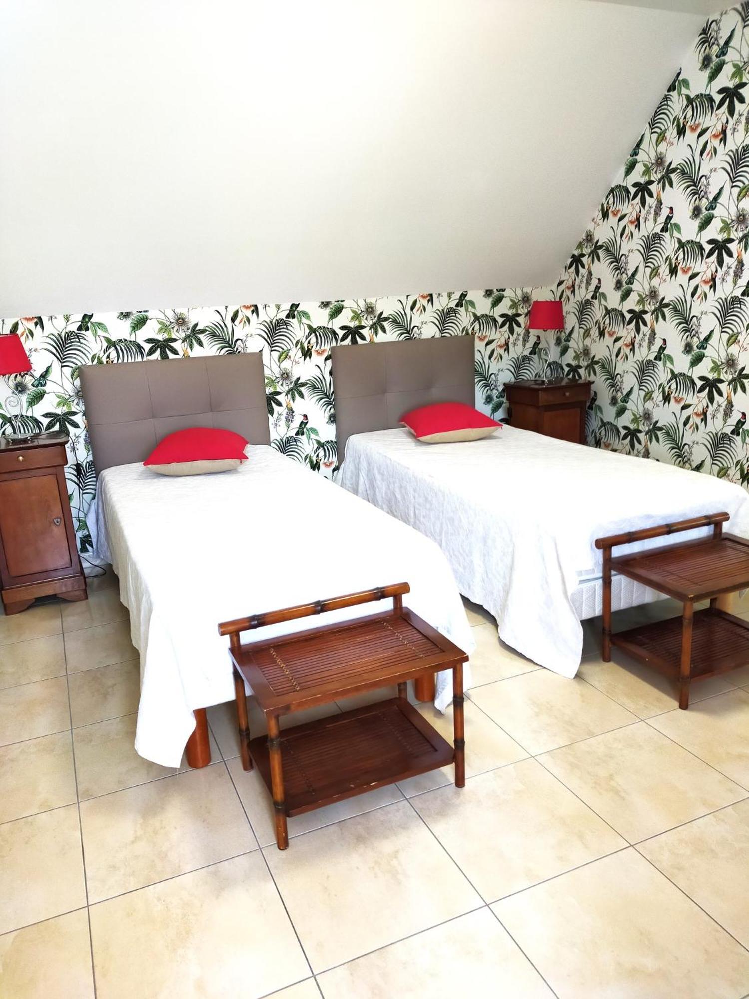 Petit Chatelet Bis Hirel Bagian luar foto